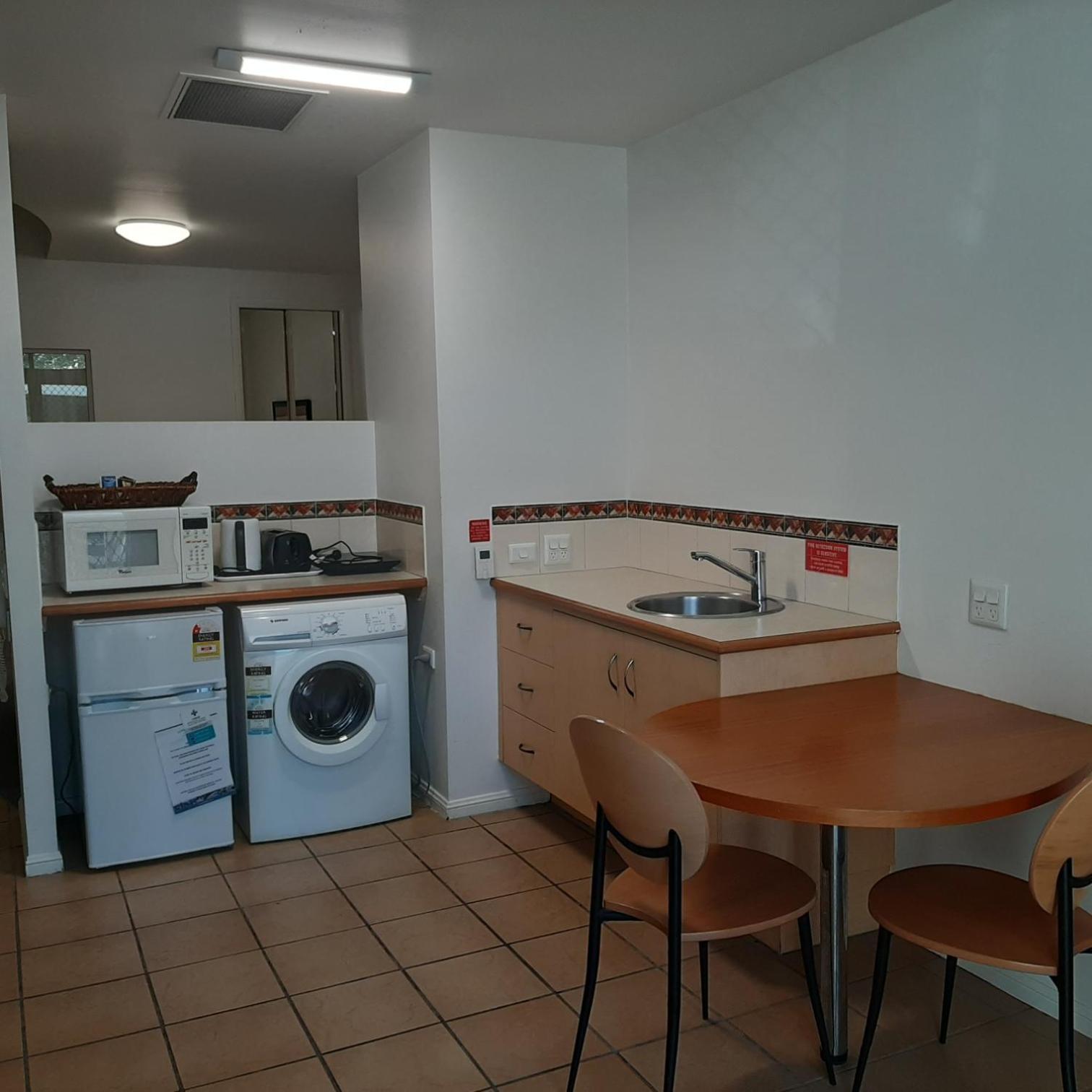 Grand Palais Boolarong Beachside Apartments Alexandra Headland Esterno foto