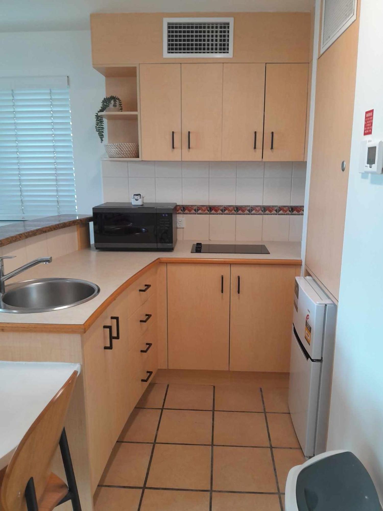 Grand Palais Boolarong Beachside Apartments Alexandra Headland Esterno foto