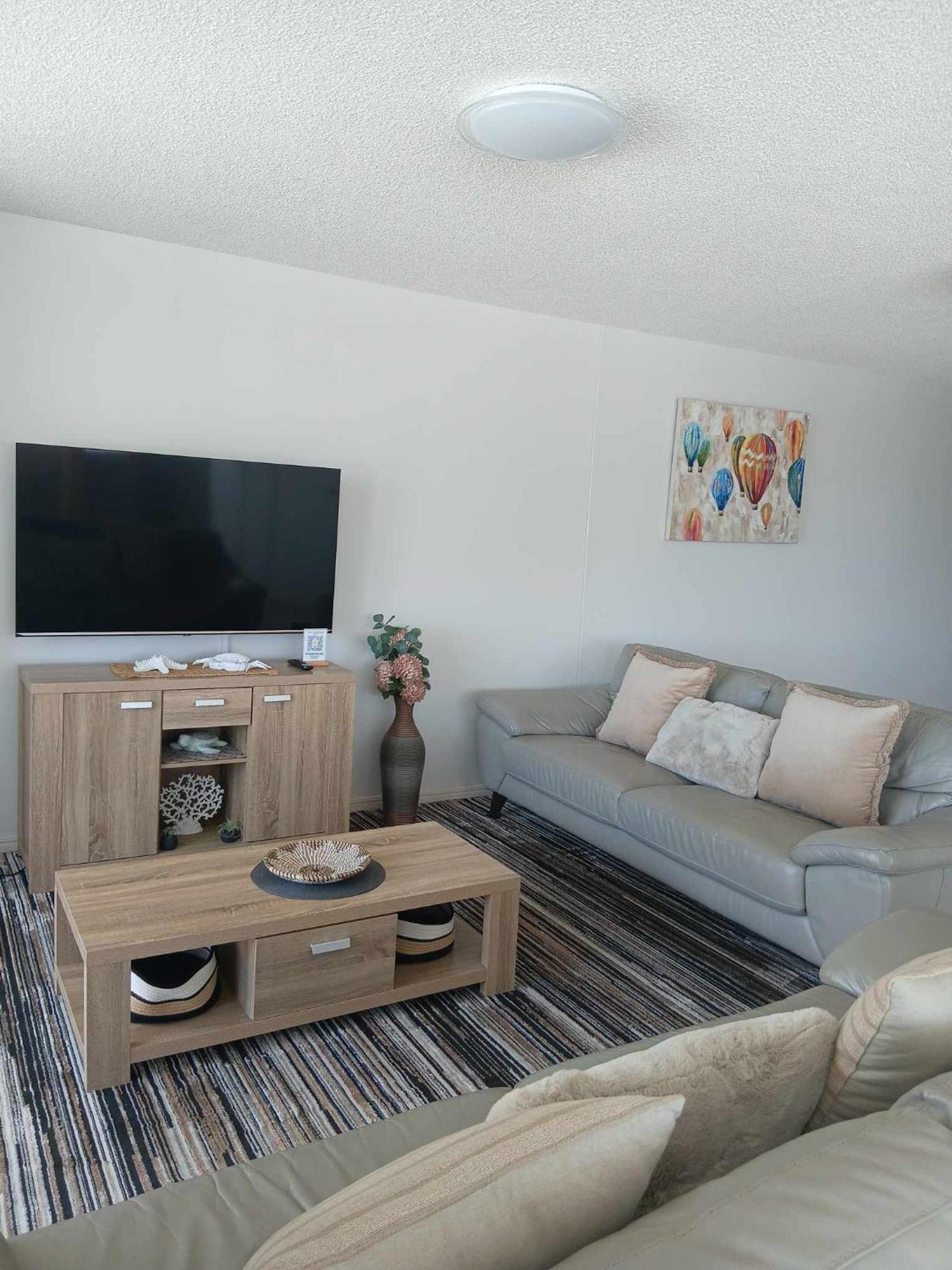 Grand Palais Boolarong Beachside Apartments Alexandra Headland Esterno foto